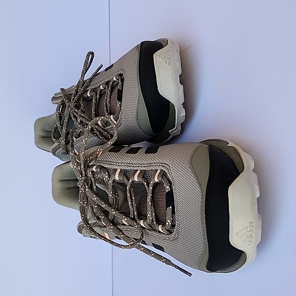 Adidas TERREK like new - Picture 3 of 10